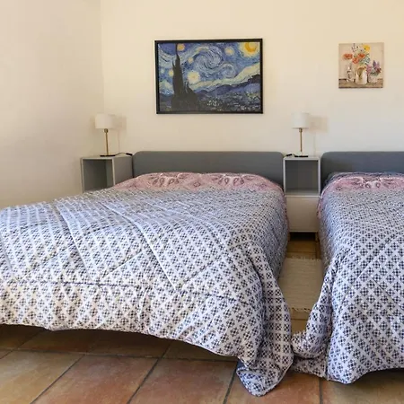 Bed & Breakfast La Finestra Di Umberto Vicino Al Centro Con Parcheggio Privato